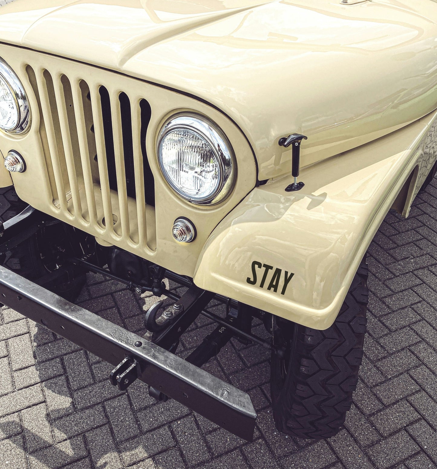 Autocollants et décalcomanies