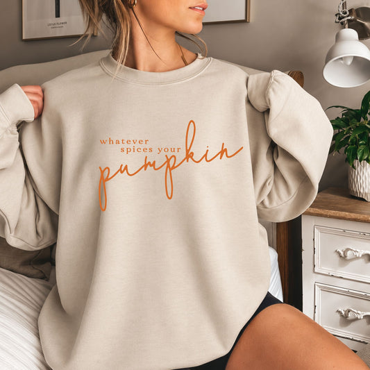 Quelles que soient les épices de votre pull à col rond à la citrouille,