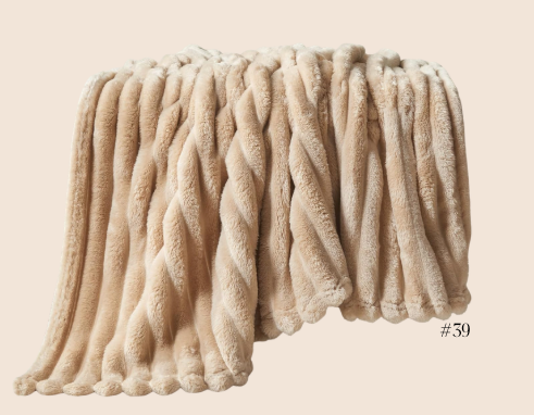 ITEM #39- PREMIUM BLANKET