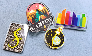 Épingles en acrylique