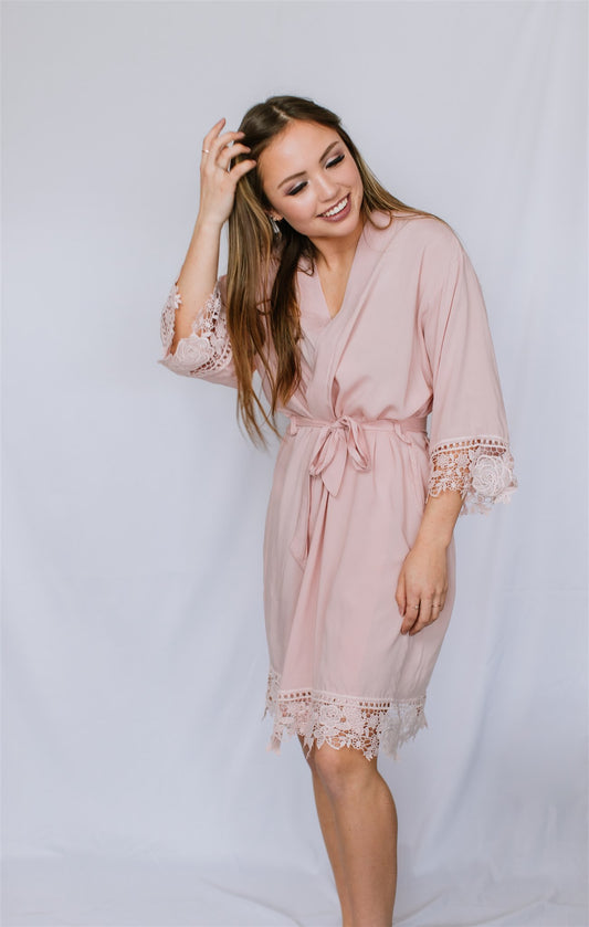 Robe en dentelle de coton