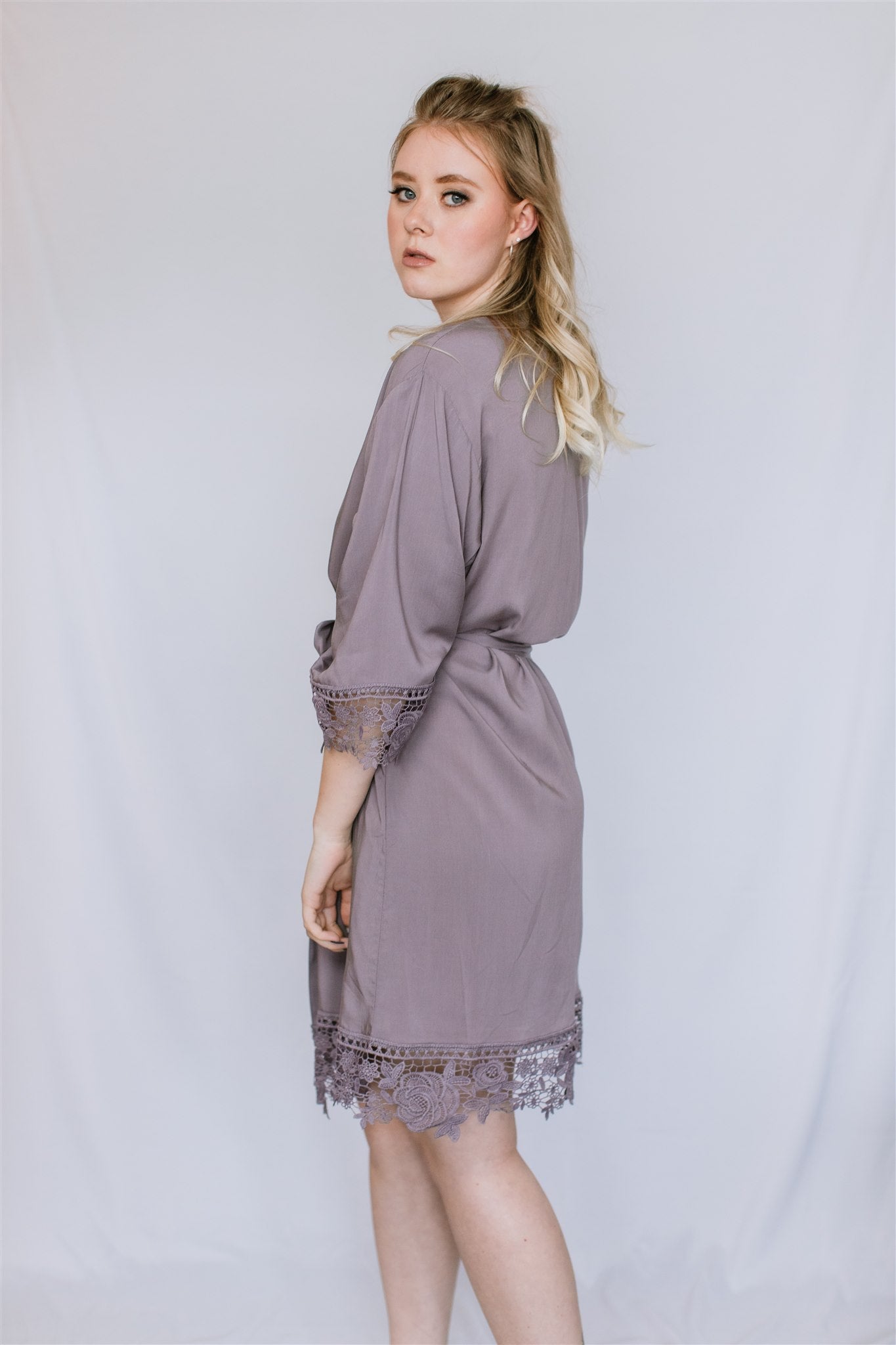 Robe en dentelle de coton
